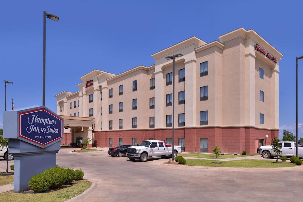 Hampton Inn & Suites Woodward Экстерьер фото