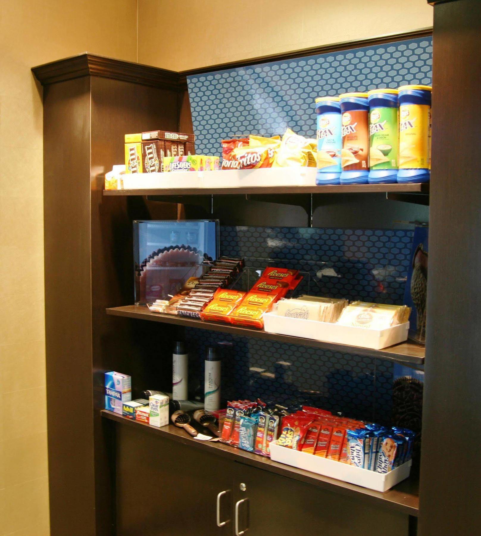 Hampton Inn & Suites Woodward Экстерьер фото